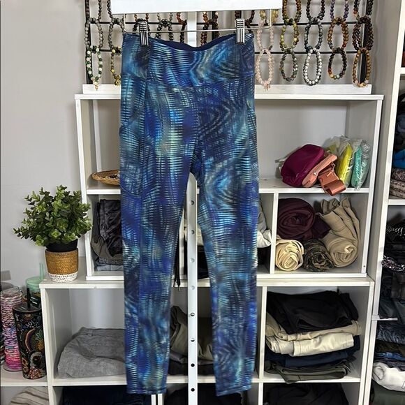Lululemon Invigorate High-Rise Tight 25" *Foil
Shapeshifter Flux Blue Multi 4 - Picture 6 of 8